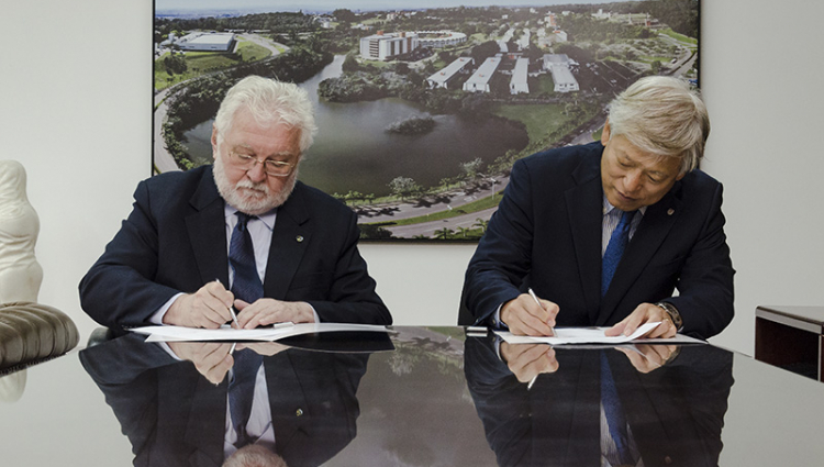 Assinatura sela convênio entre Unisinos e Korea University