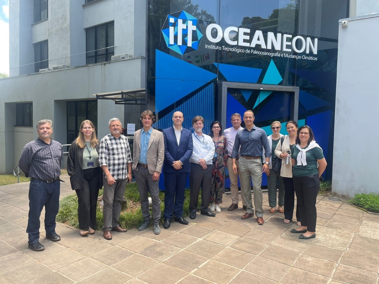 itt Oceaneon inaugura nova ala da sua central analítica