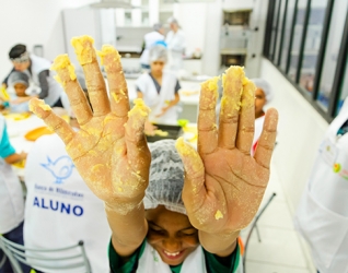 Oficina do Sabor ensina boa alimentação a crianças