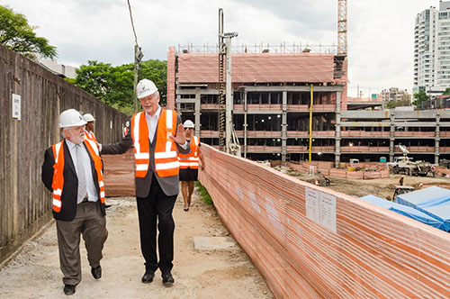 José Fortunati visita obras do novo campus Unisinos Porto Alegre