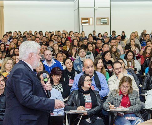 Reitor da Unisinos palestra para Rede Jesuíta de Educação