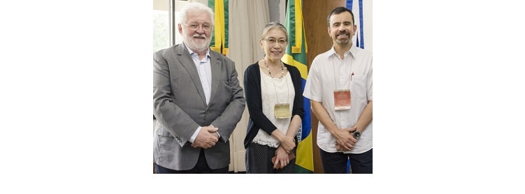 Coordenadora do Centro de Estudos Ibero-Americanos da Universidade de Sofia visita reitor