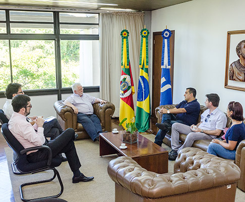 Reitor recebe visita do secretário de Desenvolvimento Econômico e Tecnológico de São Leopoldo