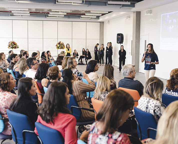 Café Conecta: minha escola em 10 minutos