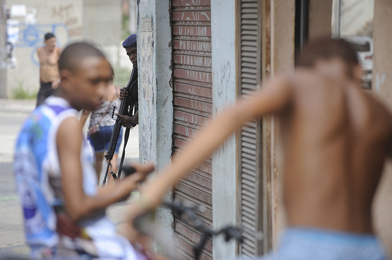 IHU debate os coletivos criminais e o aparato policial