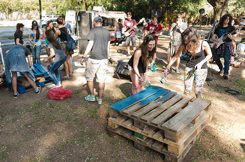 Hackmimimi revitaliza Praça do Postão do IAPI em Porto Alegre