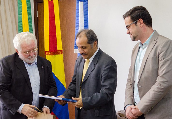 Vice-reitor da Universidad de la Costa visita a Unisinos