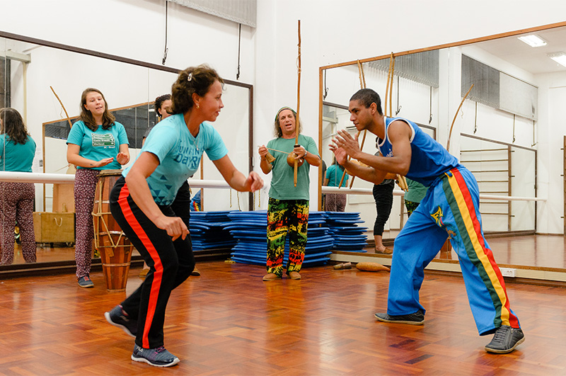 Participe do Grupo Aberto de Capoeira