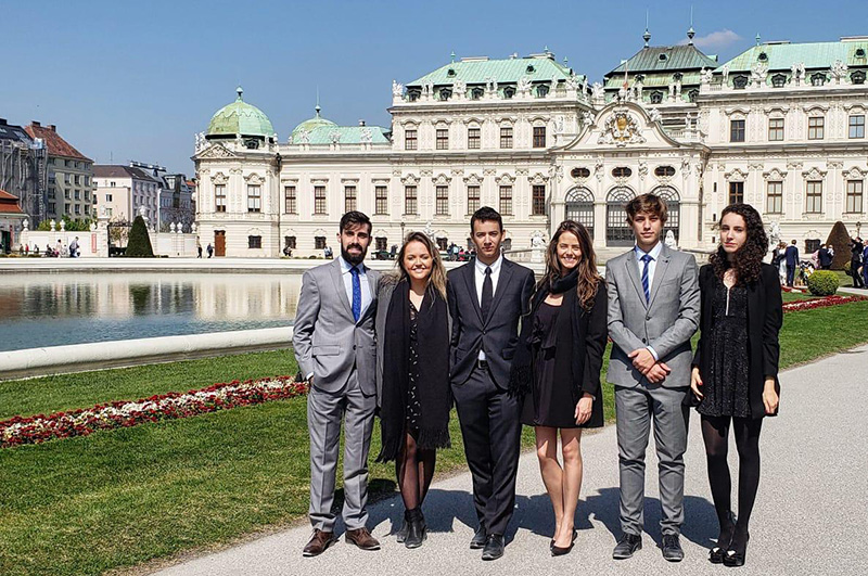 Equipe de Arbitragem e Time de Negociação da Unisinos são referências em competições nacionais e internacionais