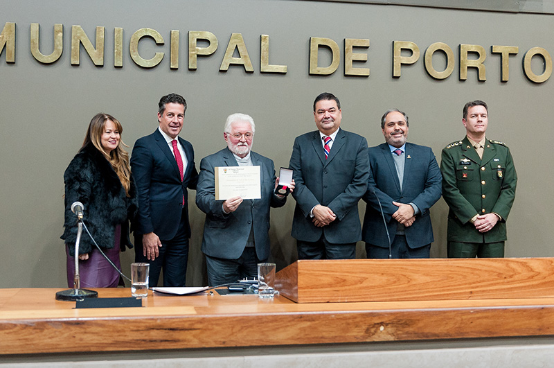 Unisinos é homenageada em Porto Alegre