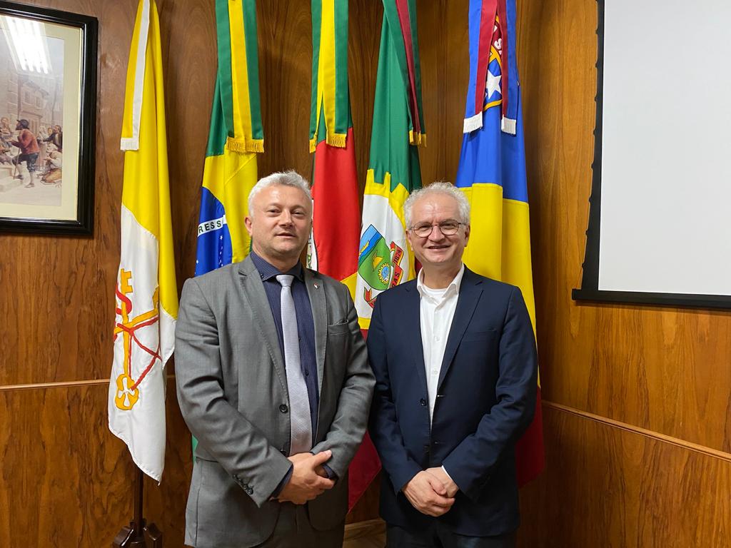 Reitor da Unisinos visita reitor da Universidade La Salle