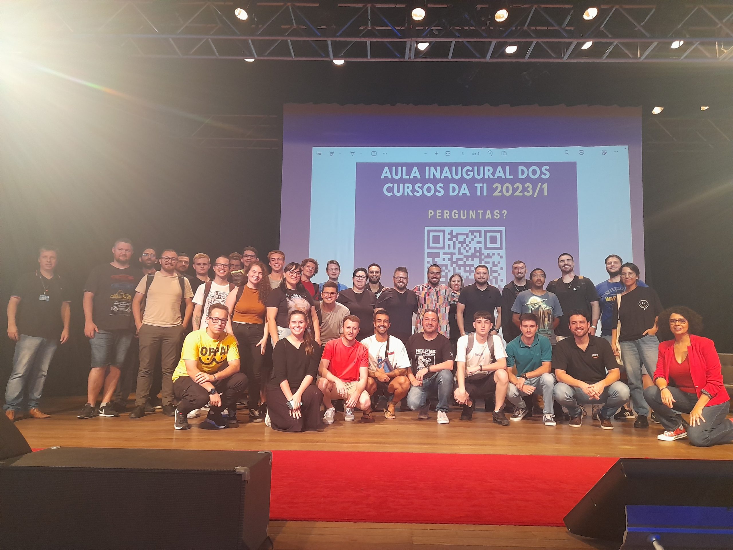 Aula inaugural dos cursos da área de TI recebe palestrantes da Amazon Web Services