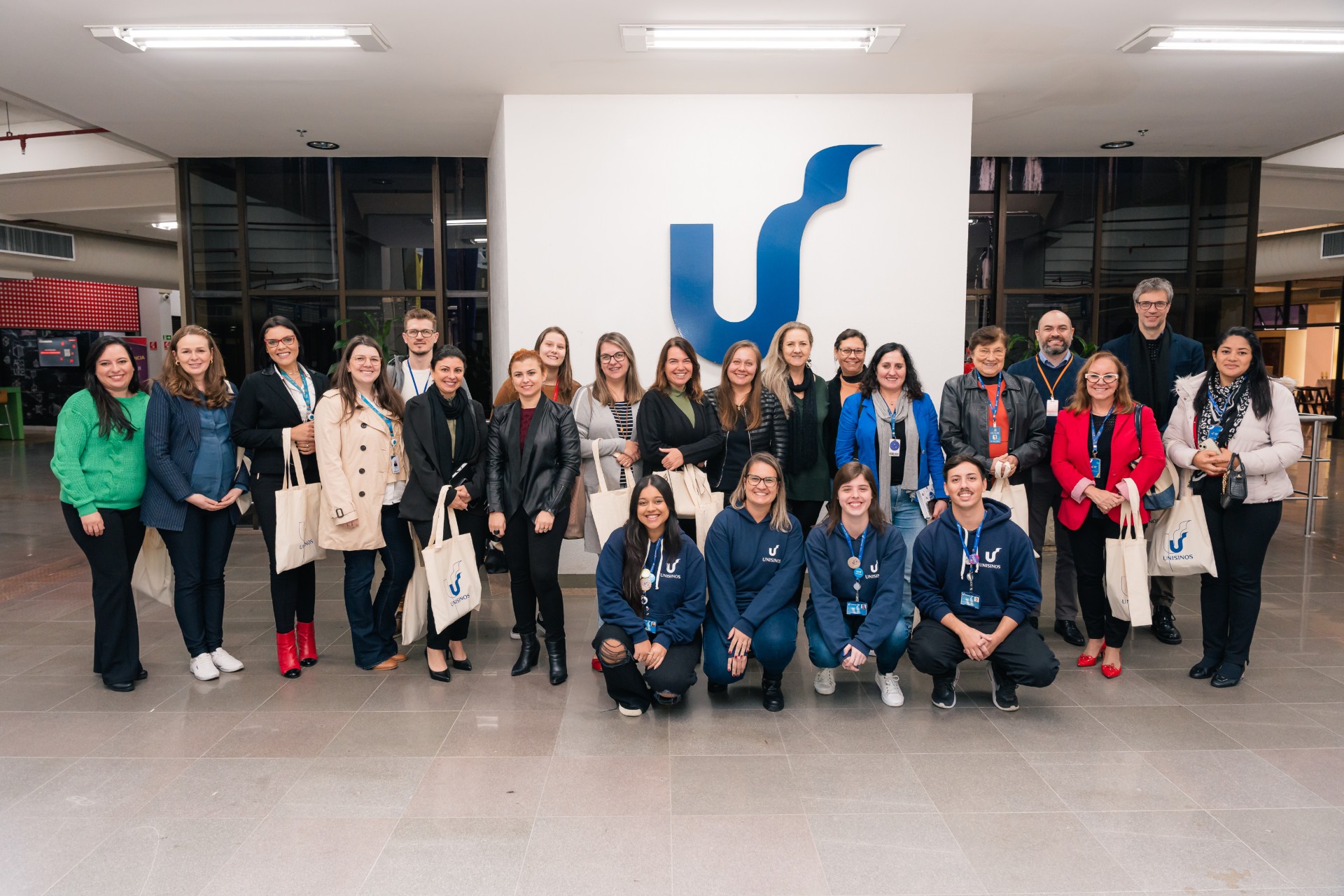 Café Conecta aborda a tecnologia em sala de aula com educadores