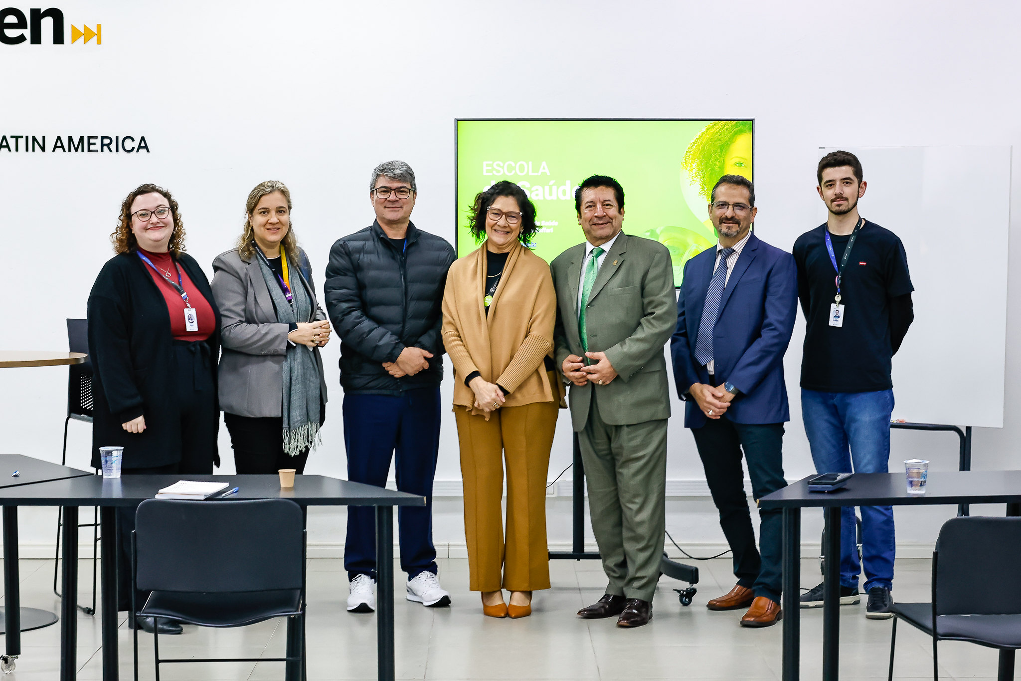 Unisinos recebe decano da Escola de Saúde da Universidad Rafael Landívar 