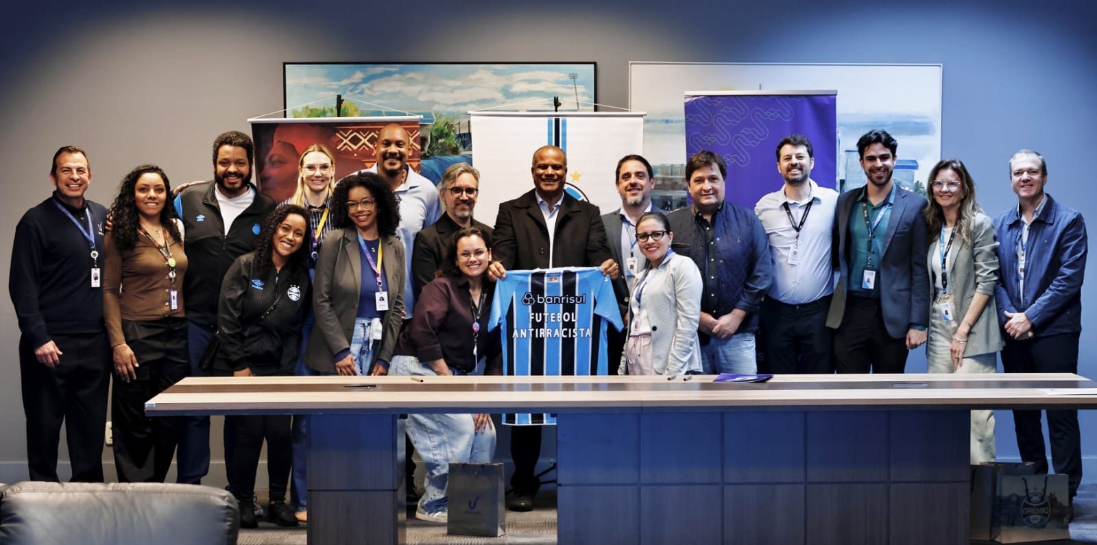 Unisinos e Grêmio assinam termo de cooperação para promover ações antirracismo