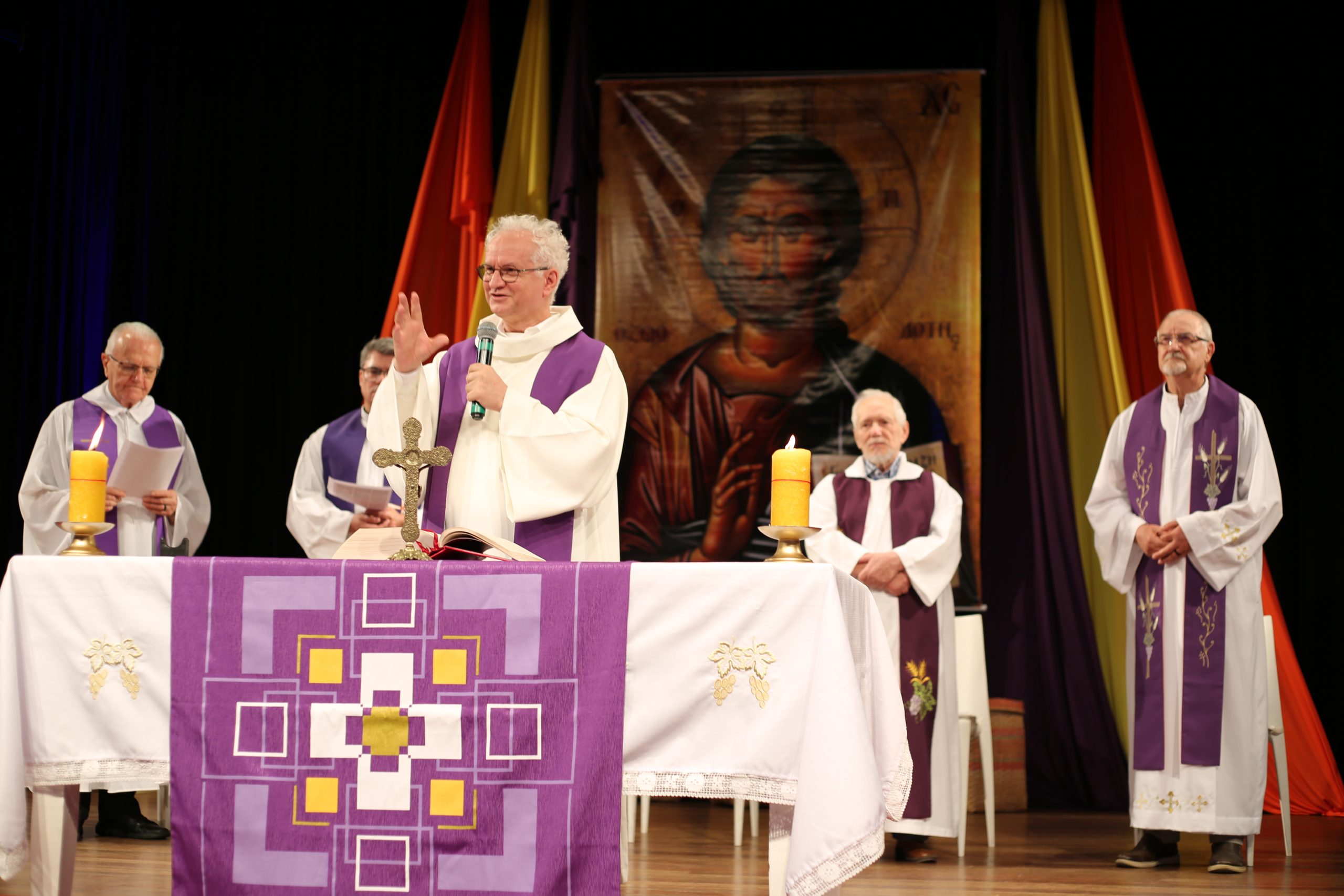 Celebração de Natal reúne a comunidade acadêmica em momento de fé e esperança