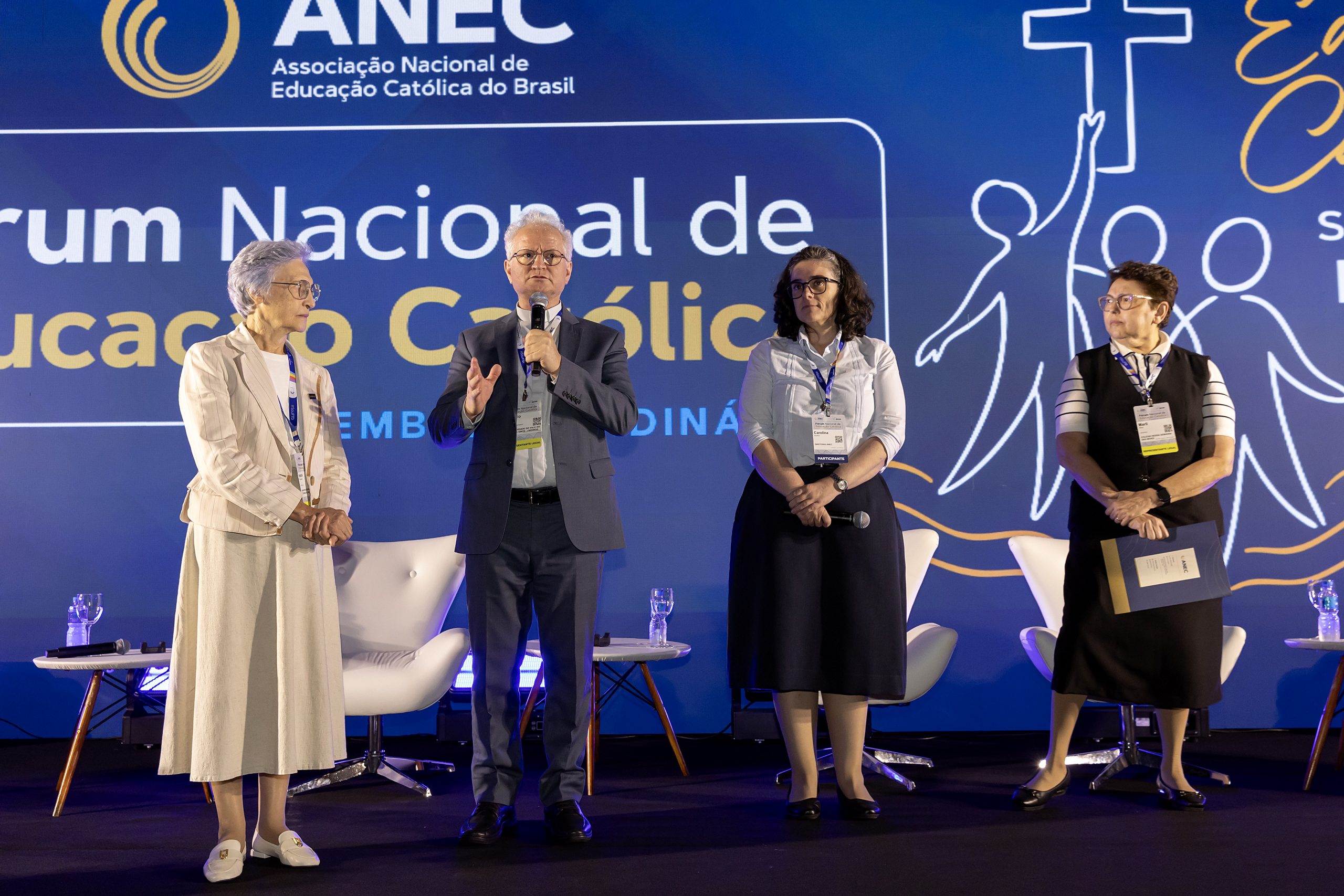 Reitor da Unisinos participa de eventos da Anec em Brasília