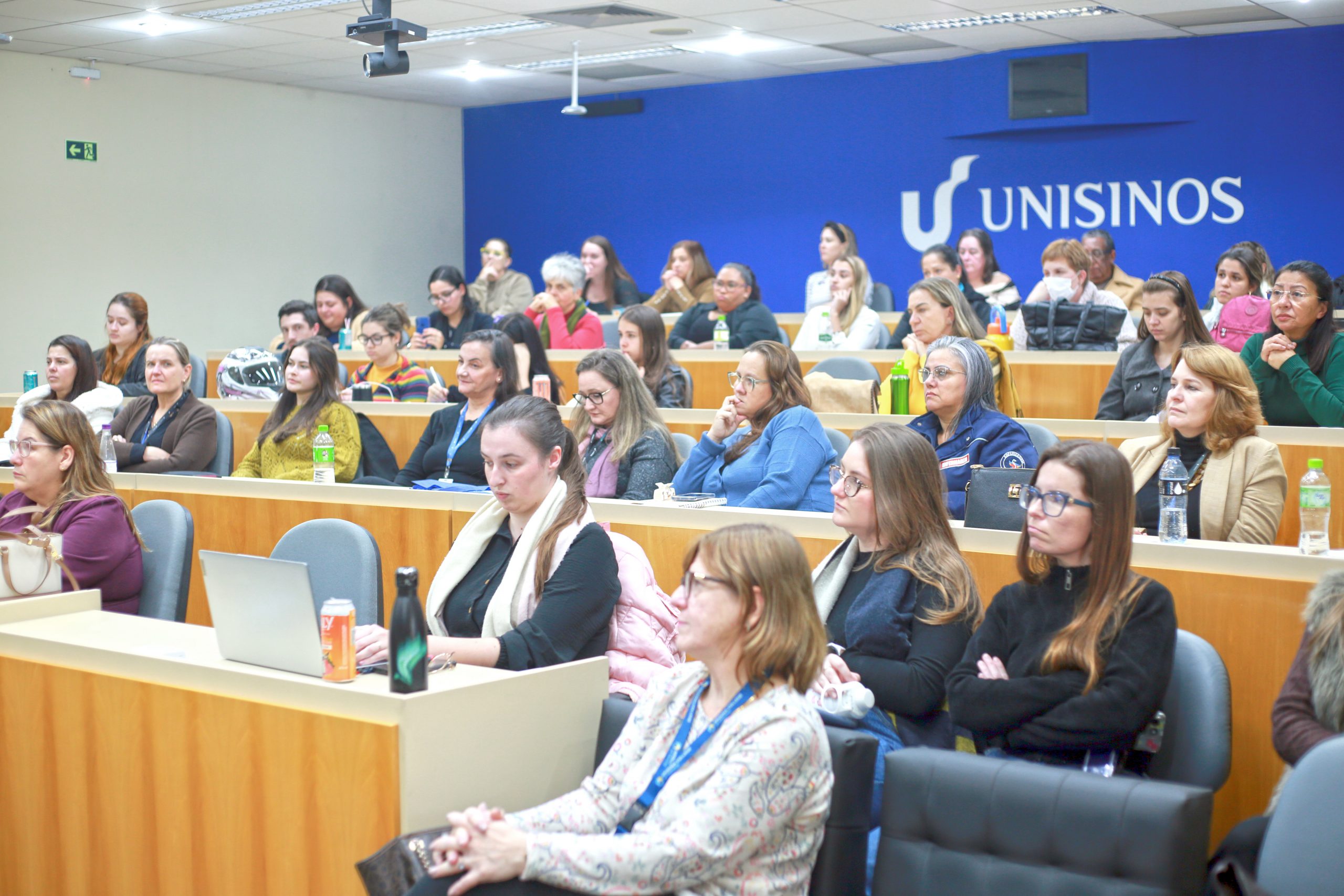 Semana Acadêmica de Enfermagem debate os desafios dos cuidados paliativos na formação e na prática profissional 